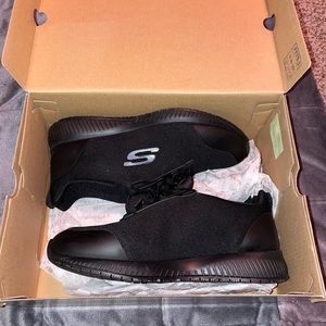 non slip skechers, in perfect condition